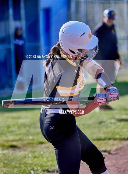 Thumbnail 1 in Del Oro @ Folsom photogallery.