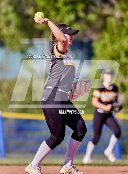 Thumbnail 2 in Del Oro @ Folsom photogallery.