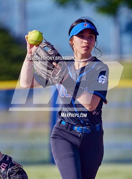 Thumbnail 1 in Del Oro @ Folsom photogallery.