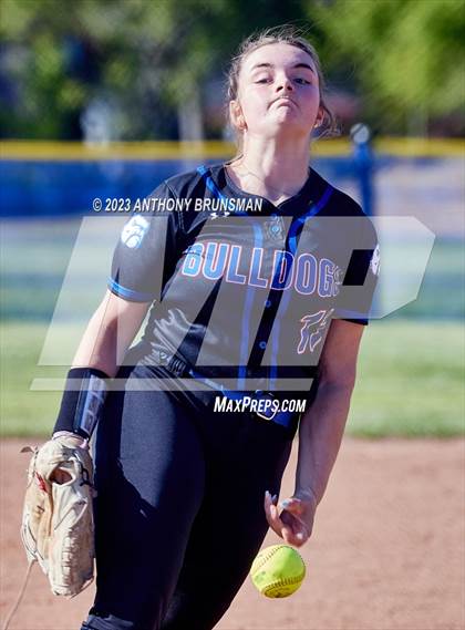 Thumbnail 1 in Del Oro @ Folsom photogallery.