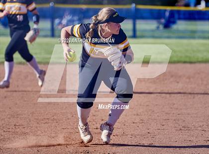 Thumbnail 3 in Del Oro @ Folsom photogallery.