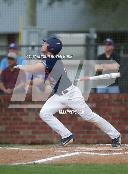 Thumbnail 1 in Dutchtown vs. West Monroe photogallery.