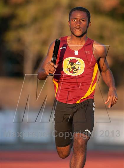 Thumbnail 3 in Don Green Invitational 4x400 Meter Relay photogallery.
