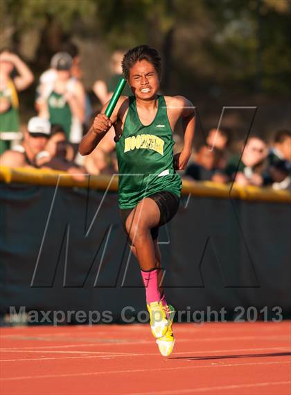 Thumbnail 1 in Don Green Invitational 4x400 Meter Relay photogallery.