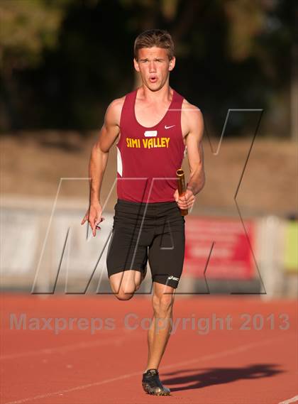 Thumbnail 2 in Don Green Invitational 4x400 Meter Relay photogallery.