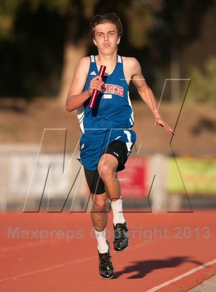 Thumbnail 2 in Don Green Invitational 4x400 Meter Relay photogallery.