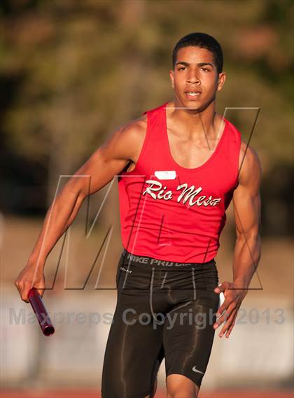 Thumbnail 3 in Don Green Invitational 4x400 Meter Relay photogallery.