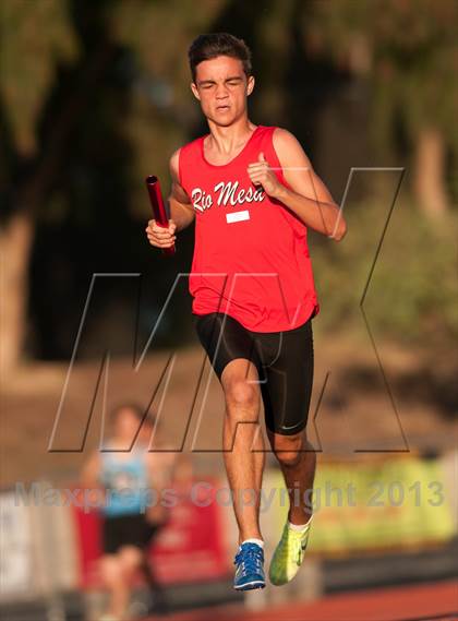Thumbnail 3 in Don Green Invitational 4x400 Meter Relay photogallery.