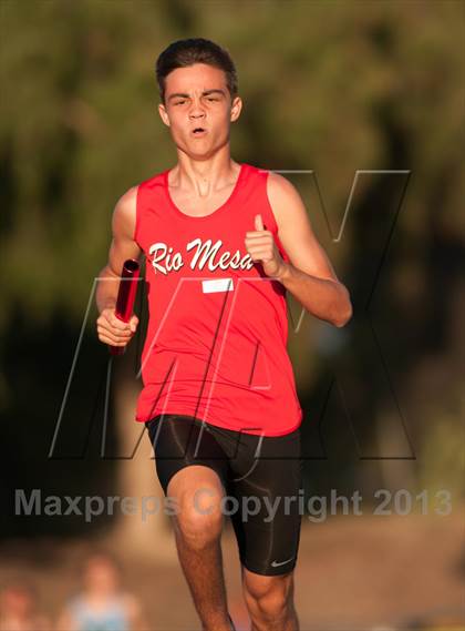 Thumbnail 1 in Don Green Invitational 4x400 Meter Relay photogallery.