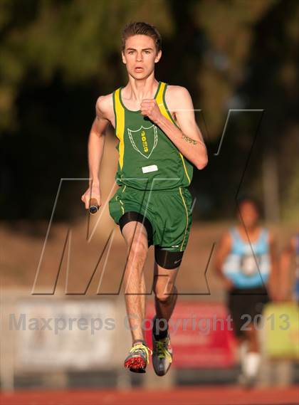 Thumbnail 1 in Don Green Invitational 4x400 Meter Relay photogallery.