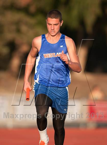 Thumbnail 2 in Don Green Invitational 4x400 Meter Relay photogallery.
