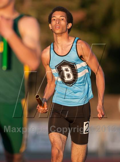 Thumbnail 1 in Don Green Invitational 4x400 Meter Relay photogallery.