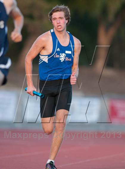 Thumbnail 3 in Don Green Invitational 4x400 Meter Relay photogallery.