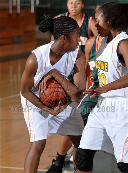 Thumbnail 3 in Poly vs. Narbonne (Ladycat Classic) photogallery.