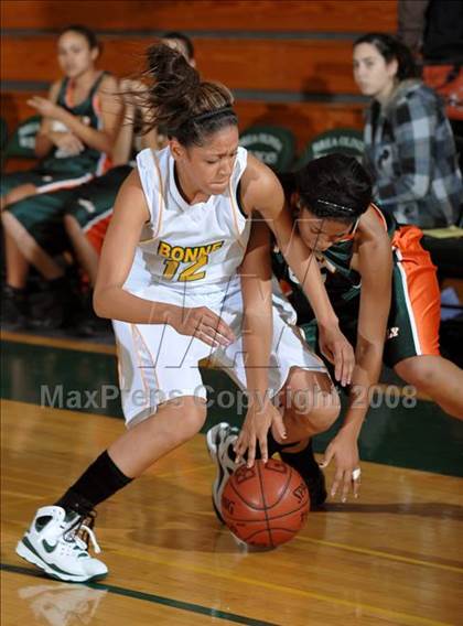 Thumbnail 1 in Poly vs. Narbonne (Ladycat Classic) photogallery.