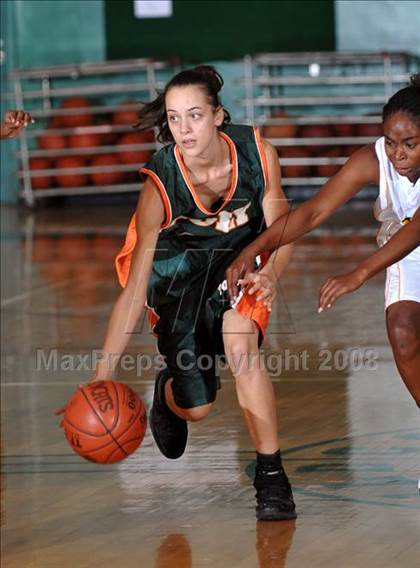 Thumbnail 1 in Poly vs. Narbonne (Ladycat Classic) photogallery.