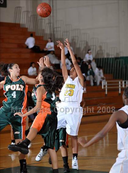 Thumbnail 3 in Poly vs. Narbonne (Ladycat Classic) photogallery.