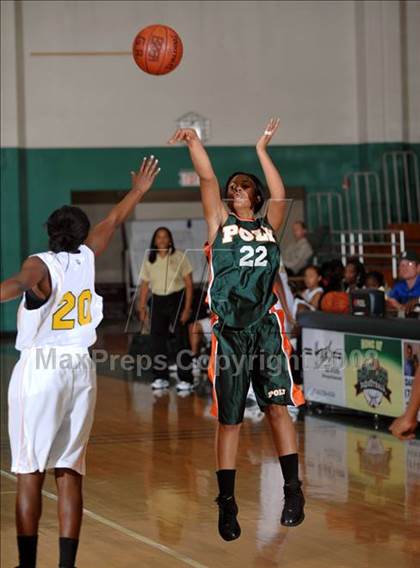 Thumbnail 2 in Poly vs. Narbonne (Ladycat Classic) photogallery.