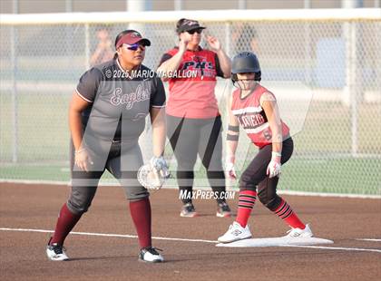 Thumbnail 3 in Palmview vs. Mission photogallery.