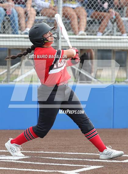 Thumbnail 3 in Palmview vs. Mission photogallery.