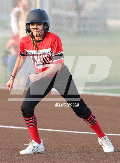 Thumbnail 3 in Palmview vs. Mission photogallery.