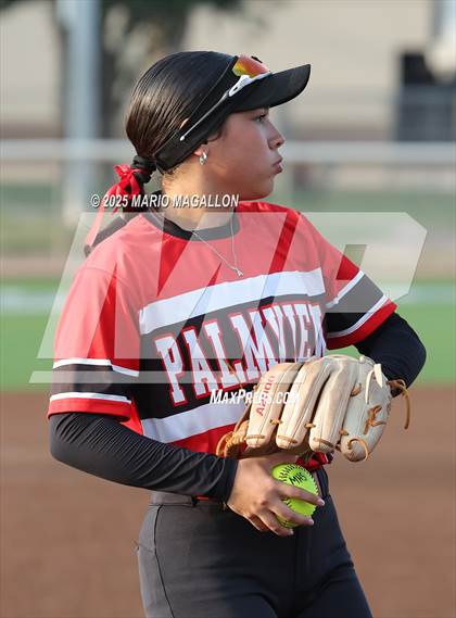 Thumbnail 2 in Palmview vs. Mission photogallery.