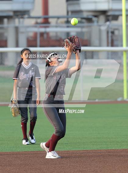Thumbnail 3 in Palmview vs. Mission photogallery.
