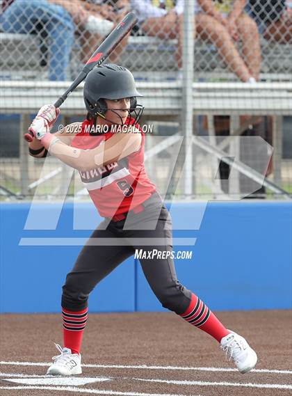 Thumbnail 3 in Palmview vs. Mission photogallery.