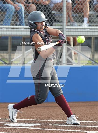 Thumbnail 2 in Palmview vs. Mission photogallery.
