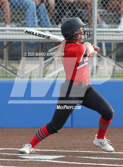 Thumbnail 3 in Palmview vs. Mission photogallery.
