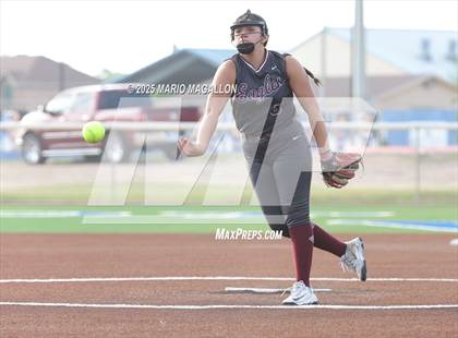 Thumbnail 3 in Palmview vs. Mission photogallery.