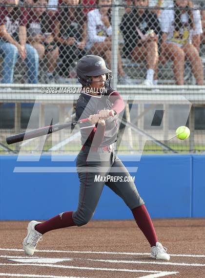 Thumbnail 3 in Palmview vs. Mission photogallery.
