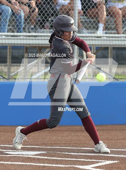 Thumbnail 1 in Palmview vs. Mission photogallery.