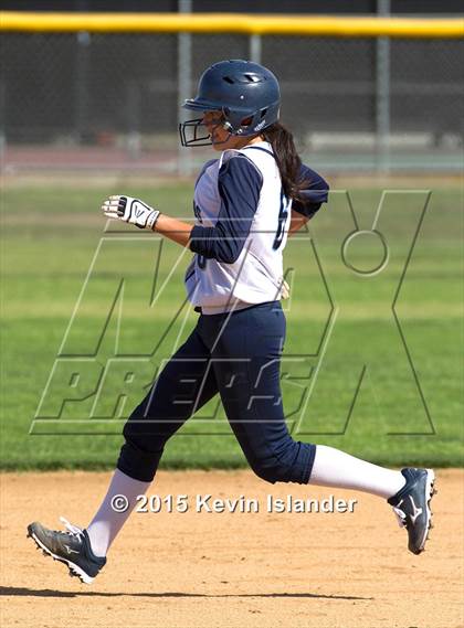Thumbnail 3 in Duarte vs. Cantwell-Sacred Heart photogallery.
