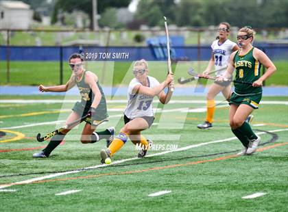 Thumbnail 2 in Red Bank Catholic @ Shore Regional photogallery.