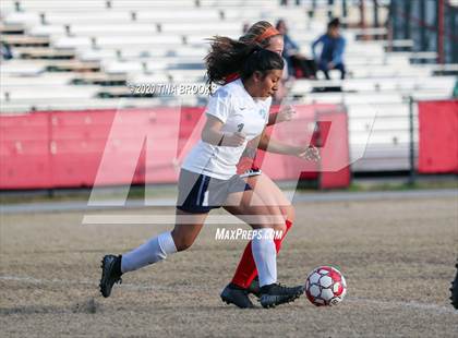 Thumbnail 2 in Jacksonville vs East Duplin photogallery.
