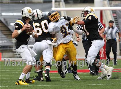 Thumbnail 3 in Upper Arlington vs. Springfield (Kirk Herbstreit National Kickoff Classic) photogallery.