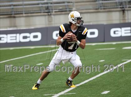 Thumbnail 2 in Upper Arlington vs. Springfield (Kirk Herbstreit National Kickoff Classic) photogallery.