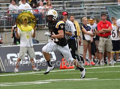 Thumbnail 2 in Upper Arlington vs. Springfield (Kirk Herbstreit National Kickoff Classic) photogallery.