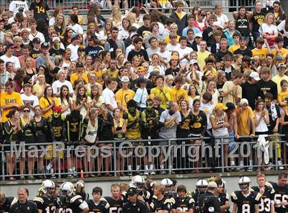 Thumbnail 1 in Upper Arlington vs. Springfield (Kirk Herbstreit National Kickoff Classic) photogallery.