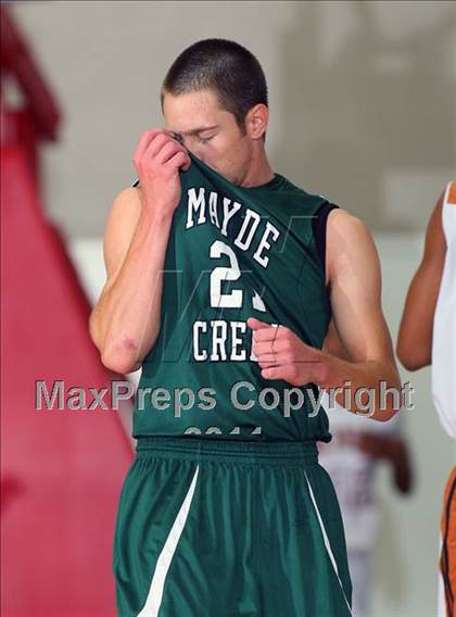 Thumbnail 3 in Dobie vs. Mayde Creek (McDonald's Texas Invitational) photogallery.