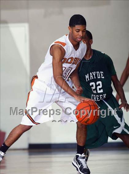 Thumbnail 2 in Dobie vs. Mayde Creek (McDonald's Texas Invitational) photogallery.