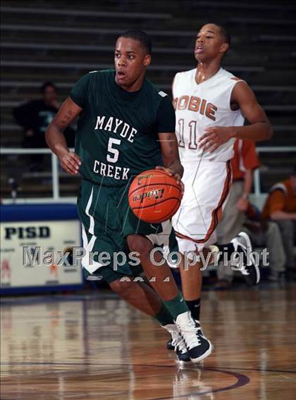 Thumbnail 1 in Dobie vs. Mayde Creek (McDonald's Texas Invitational) photogallery.