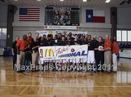 Thumbnail 1 in Dobie vs. Mayde Creek (McDonald's Texas Invitational) photogallery.