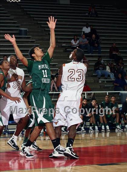 Thumbnail 3 in Dobie vs. Mayde Creek (McDonald's Texas Invitational) photogallery.