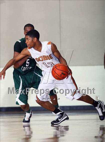 Thumbnail 3 in Dobie vs. Mayde Creek (McDonald's Texas Invitational) photogallery.