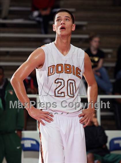 Thumbnail 3 in Dobie vs. Mayde Creek (McDonald's Texas Invitational) photogallery.