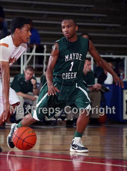 Thumbnail 1 in Dobie vs. Mayde Creek (McDonald's Texas Invitational) photogallery.