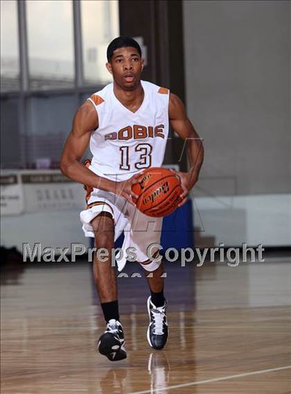 Thumbnail 3 in Dobie vs. Mayde Creek (McDonald's Texas Invitational) photogallery.