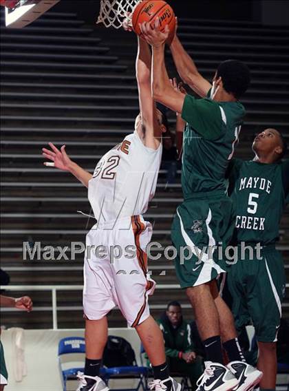 Thumbnail 3 in Dobie vs. Mayde Creek (McDonald's Texas Invitational) photogallery.